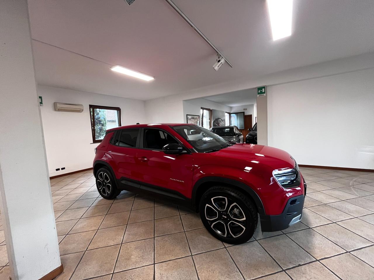 Jeep Avenger 1.2 Turbo 110 CV MHEV Summit