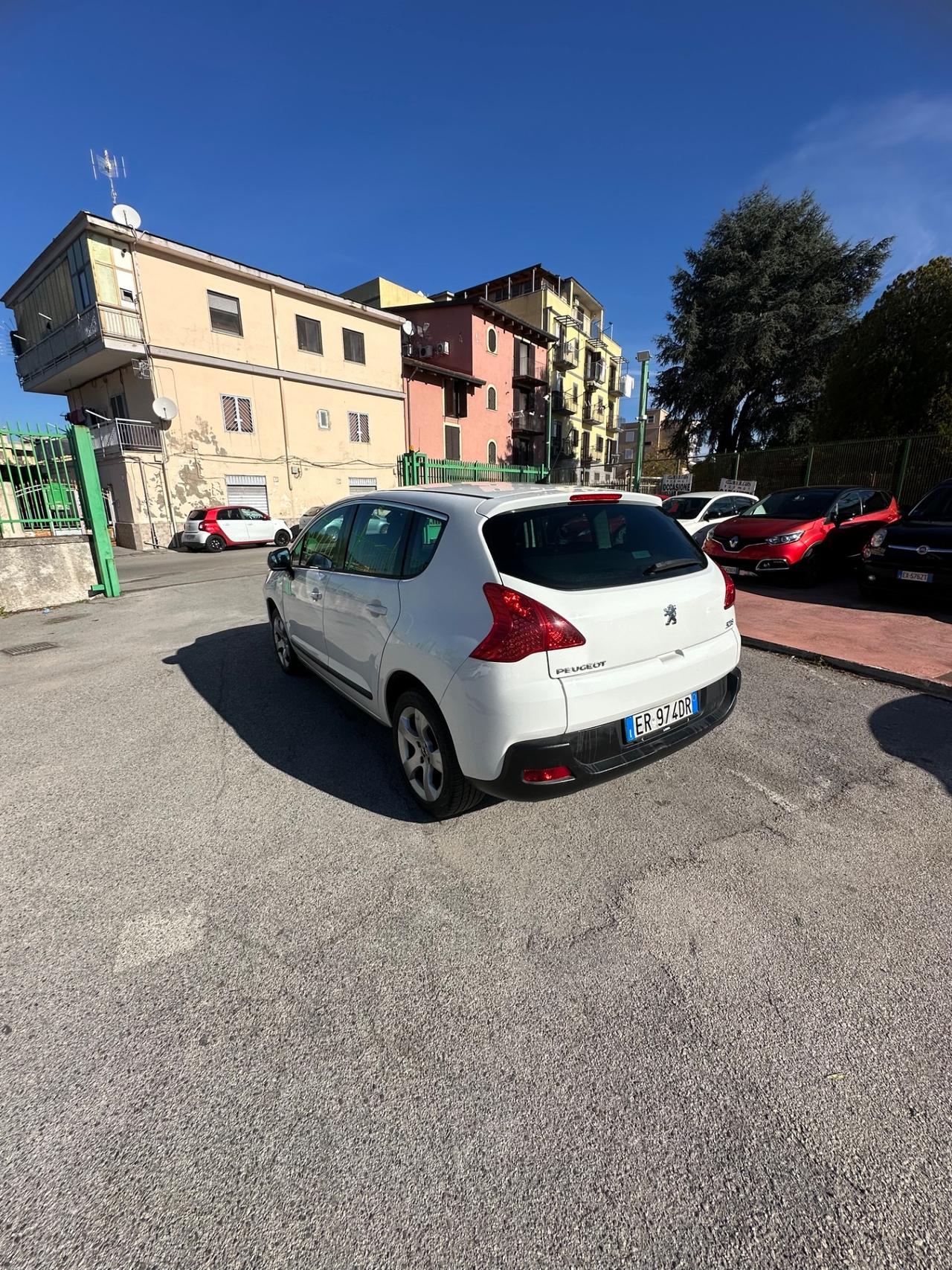 Peugeot 3008 1.6 HDi 115CV Business