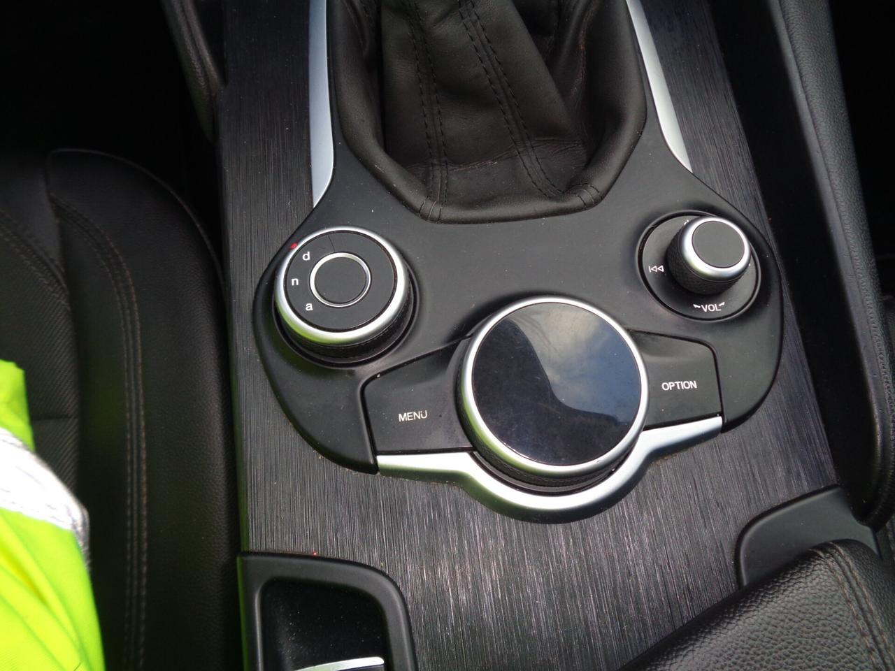 Giulia 2.2 Turbodiesel 150 CV Super distrbz km0