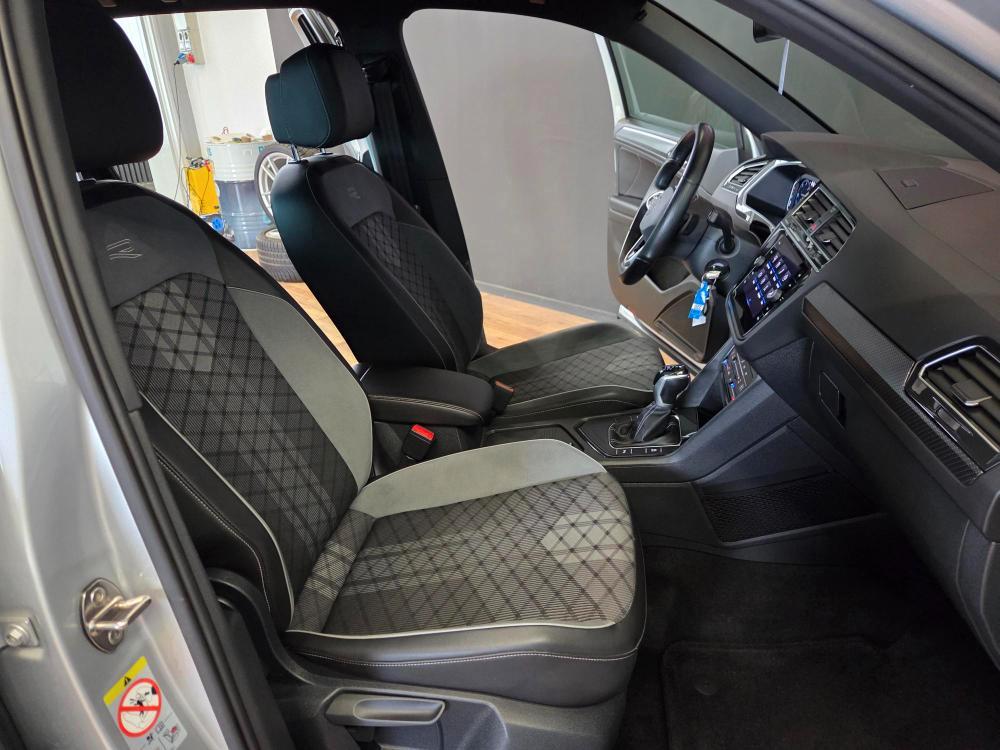 Volkswagen Tiguan 2.0 tdi R-Line 150cv dsg