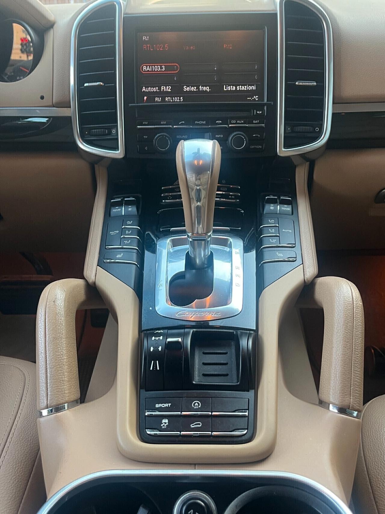 PORSCHE CAYENNE 3.0 V6 TDI 245CV TIPTRONIC PELLE TOTALE