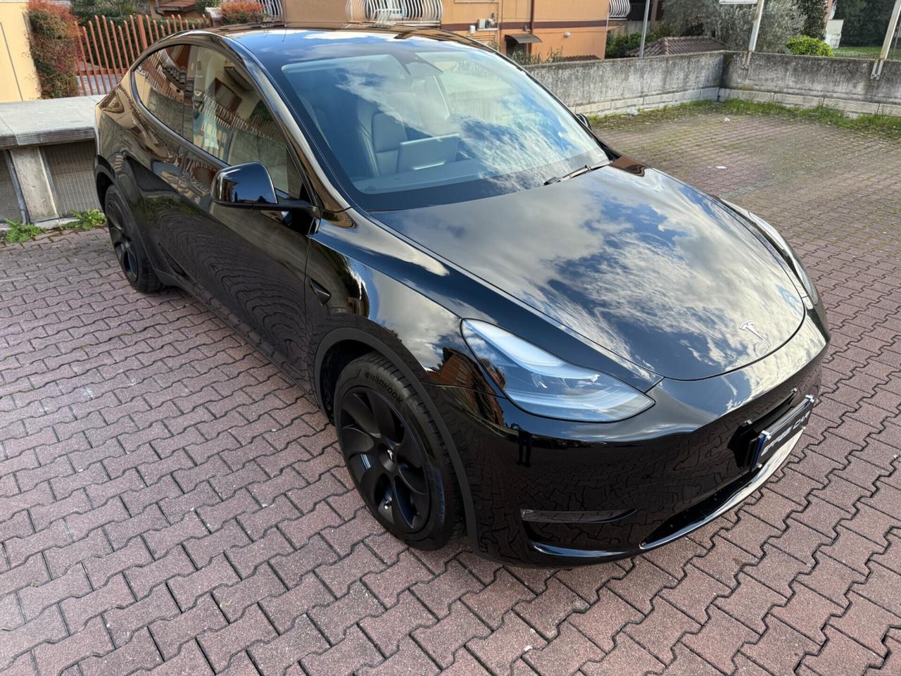 Tesla Model Y Dual Motor Long Range AWD