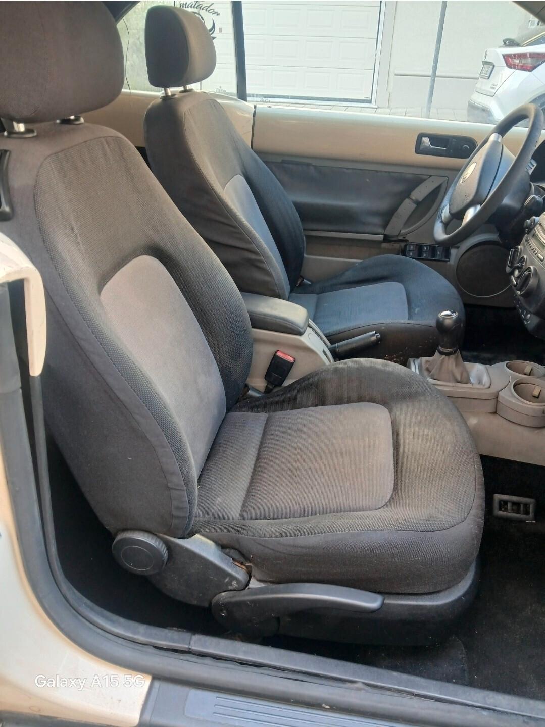 Volkswagen New Beetle 1.9 D ABRIO N.B. : FER. AMM.VO