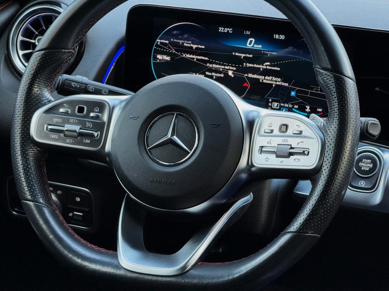 Mercedes-Benz GLB 180 d Premium AMG 2.0D PACK LUCI