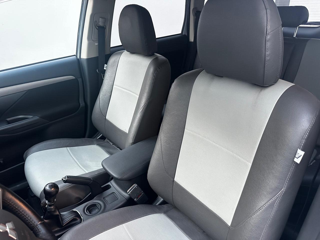 Mitsubishi Outlander 2.2 DI-D 4WD Intense