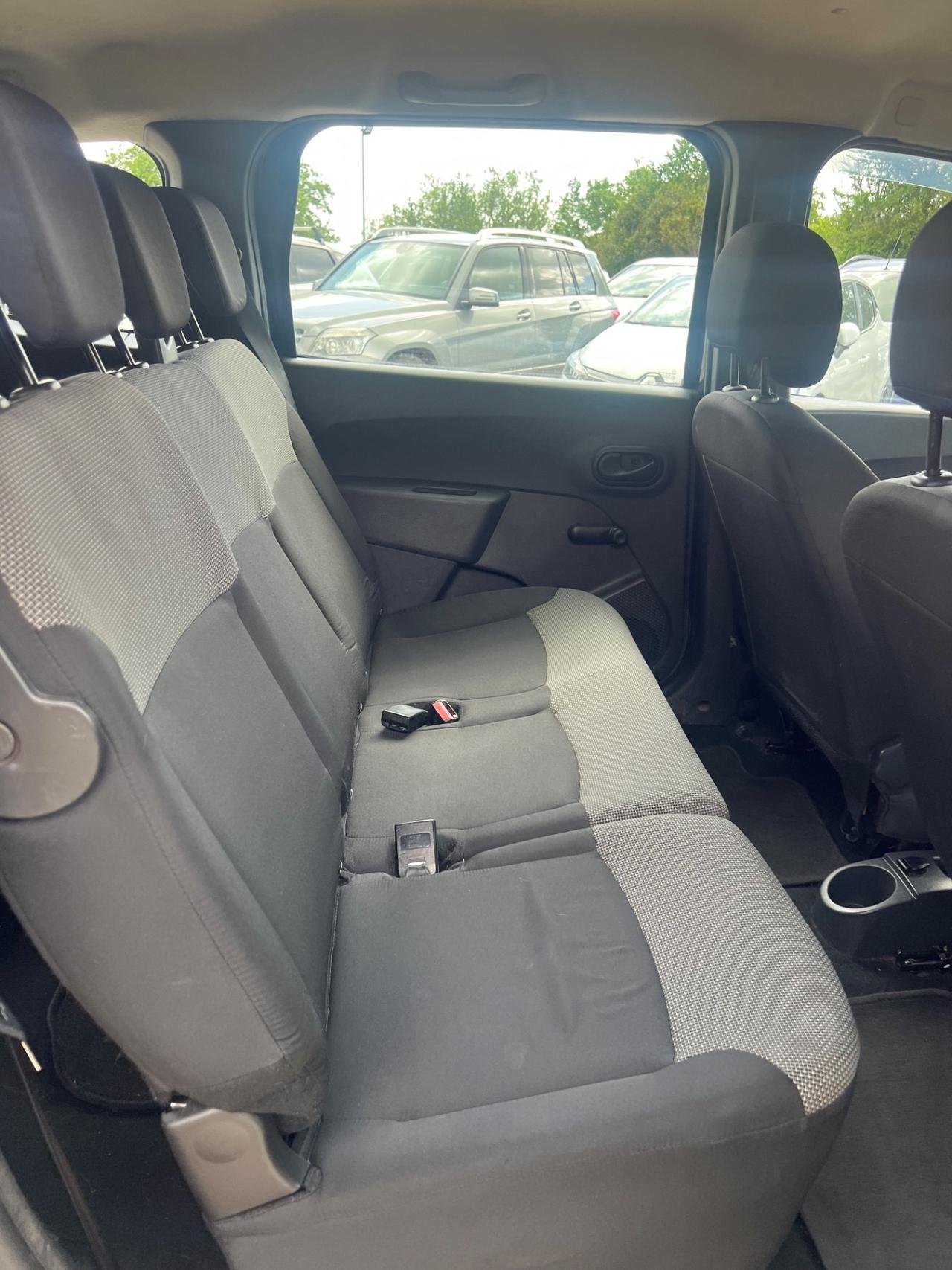Dacia Lodgy 1.6 GPL 7 posti Comfort PERMUTE RATE GARANZIA