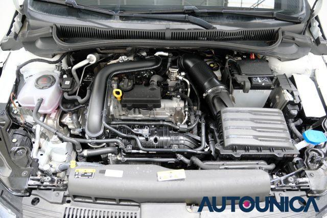VOLKSWAGEN Polo 1.0 TSI STYLE NEOPATENTATI FARI LED