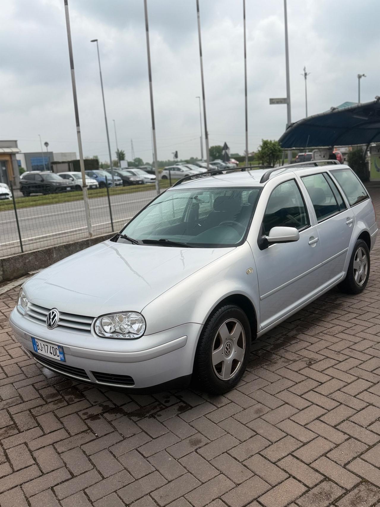 Volkswagen Golf Variant 1.6 16V cat Highline