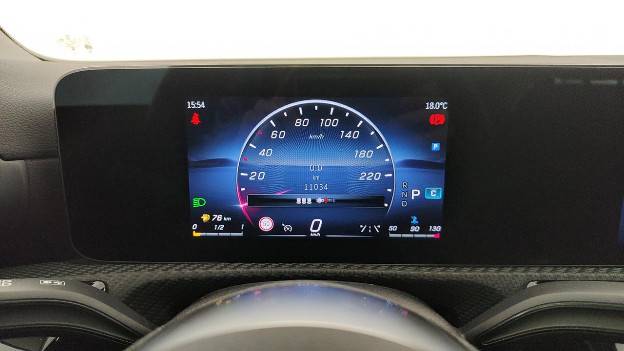 Mercedes-Benz CLA Shooting Brake 180 d Advanced auto