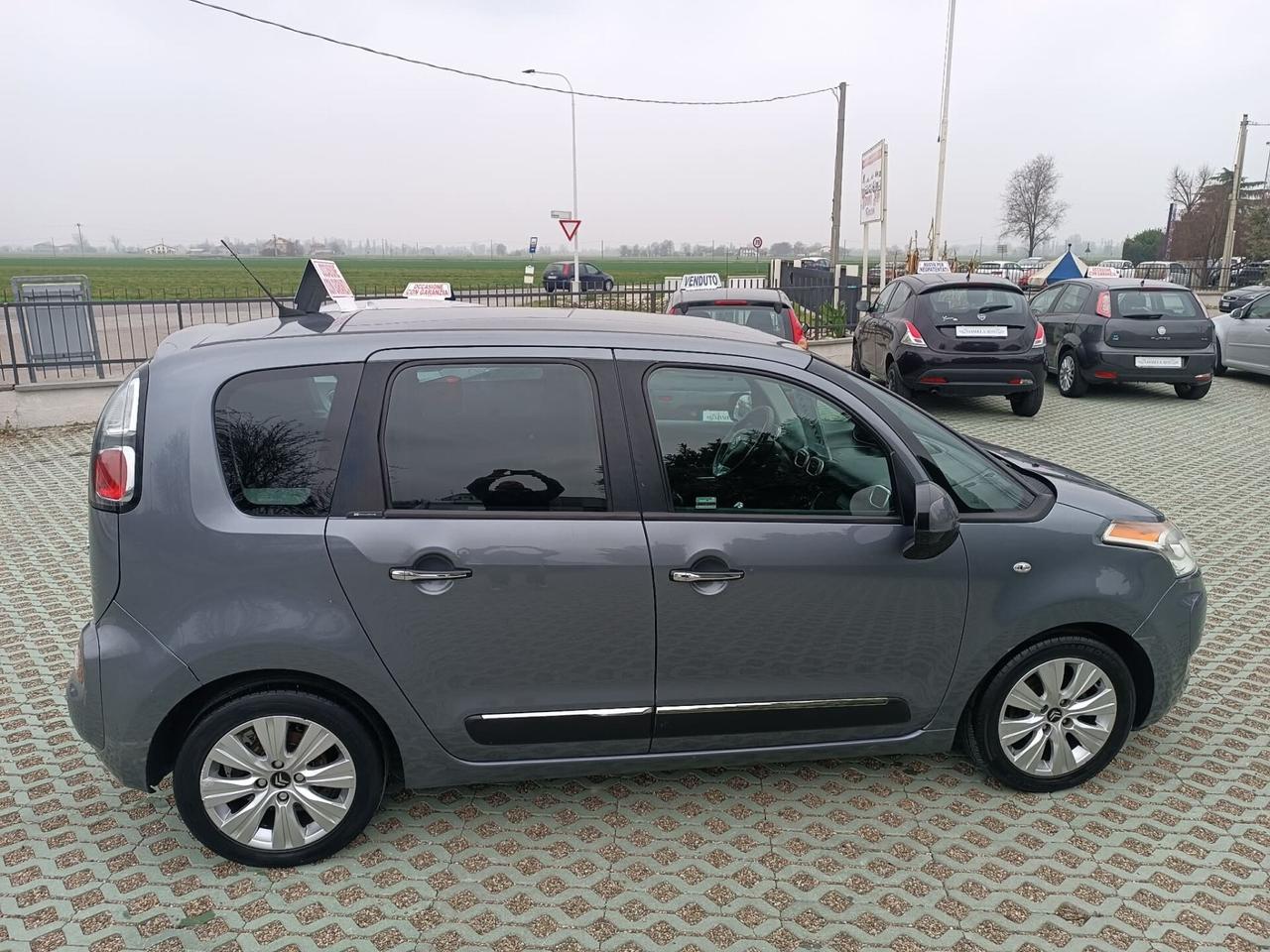 Citroen C3 Picasso 1.4 VTi 95 Exclusive Style neopat