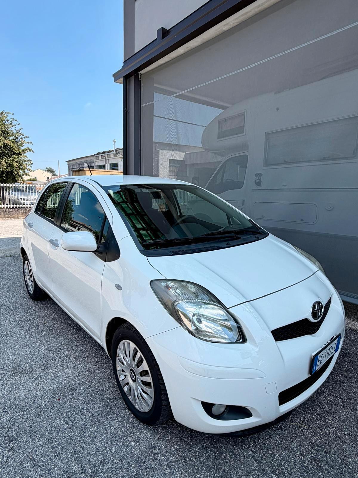 Toyota Yaris 1.4 D-4D DPF 5 porte M-MT Sol