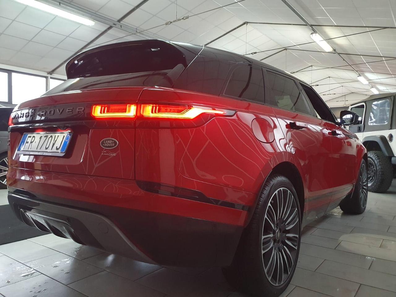 Land Rover Range Velar 2.0D I4 240 CV R-Dynamic HSE