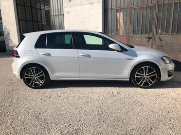 Volkswagen Golf GTD 2.0 TDI DSG 5p. BlueMotion Technology