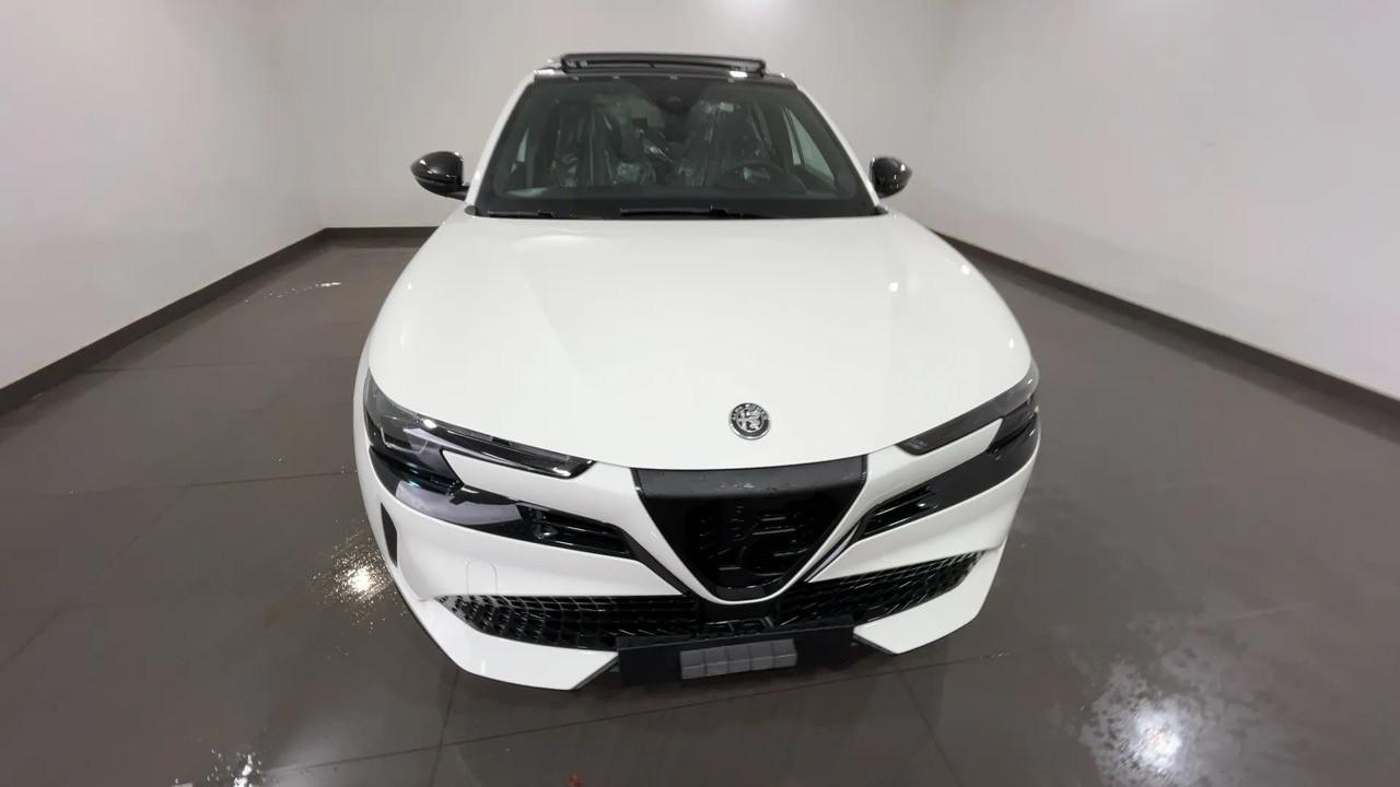 Alfa Romeo Junior 1.2 ibrida Speciale 136cv edct6