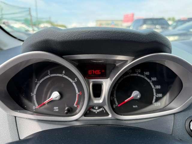 Ford Fiesta Fiesta 5p 1.4 16v Titanium auto