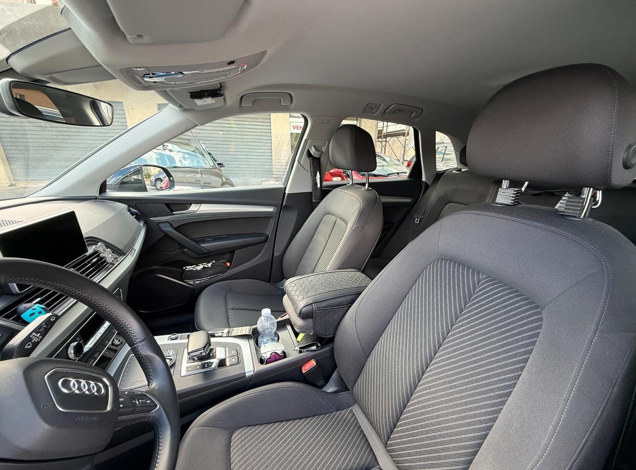 Audi Q5 35 TDI quattro S tronic Business