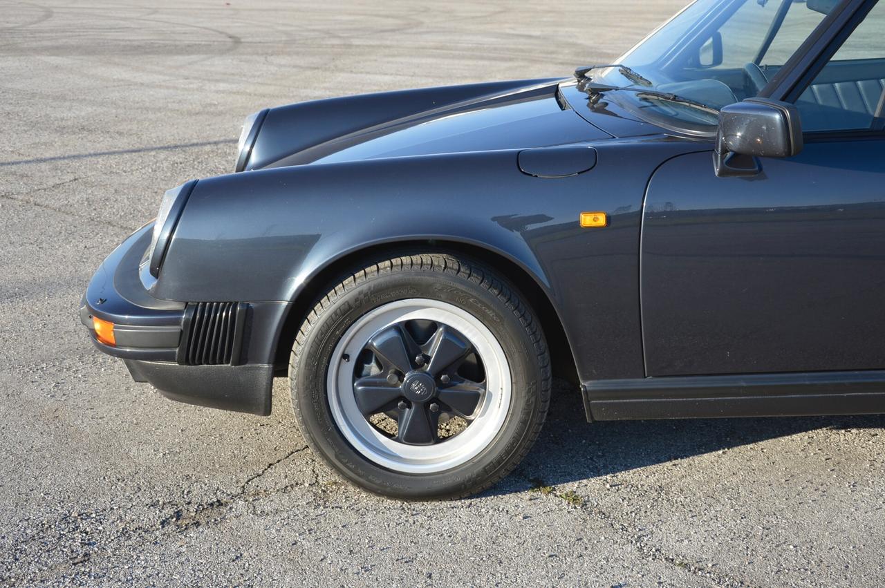 Porsche 911 Carrera 3.2 Coupé Jubiläumsmodell "25 Jahre