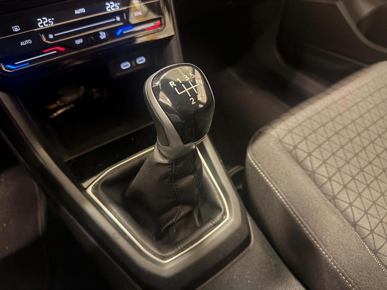 VOLKSWAGEN T-Cross 1.0 TSI Sport ** UNICO PROPRIETARIO **