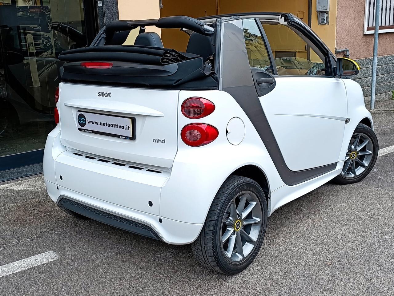 Smart ForTwo 1000 52 kW MHD cabrio pulse