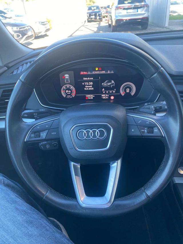 AUDI Q5 40 TDI quattro Business Advanved FARI MATRIX