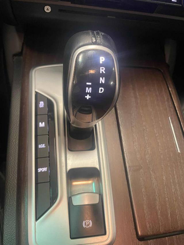 MASERATI Ghibli V6
