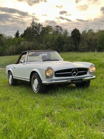 Mercedes-benz SL 230 “Pagoda”