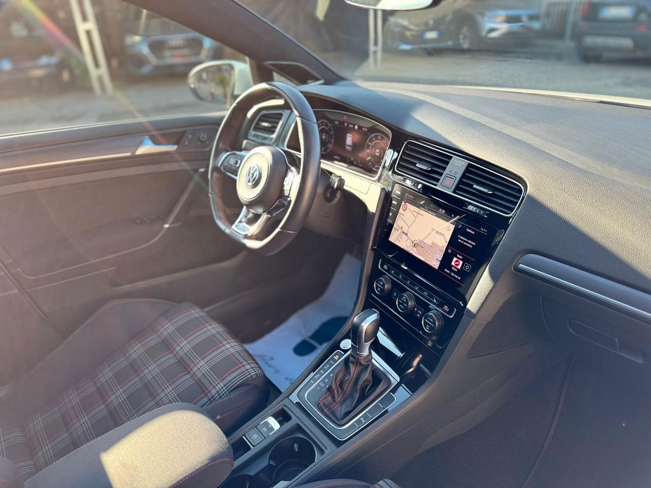 Volkswagen Golf GTI Performance 2.0 245 CV TSI DSG 5p. BMT