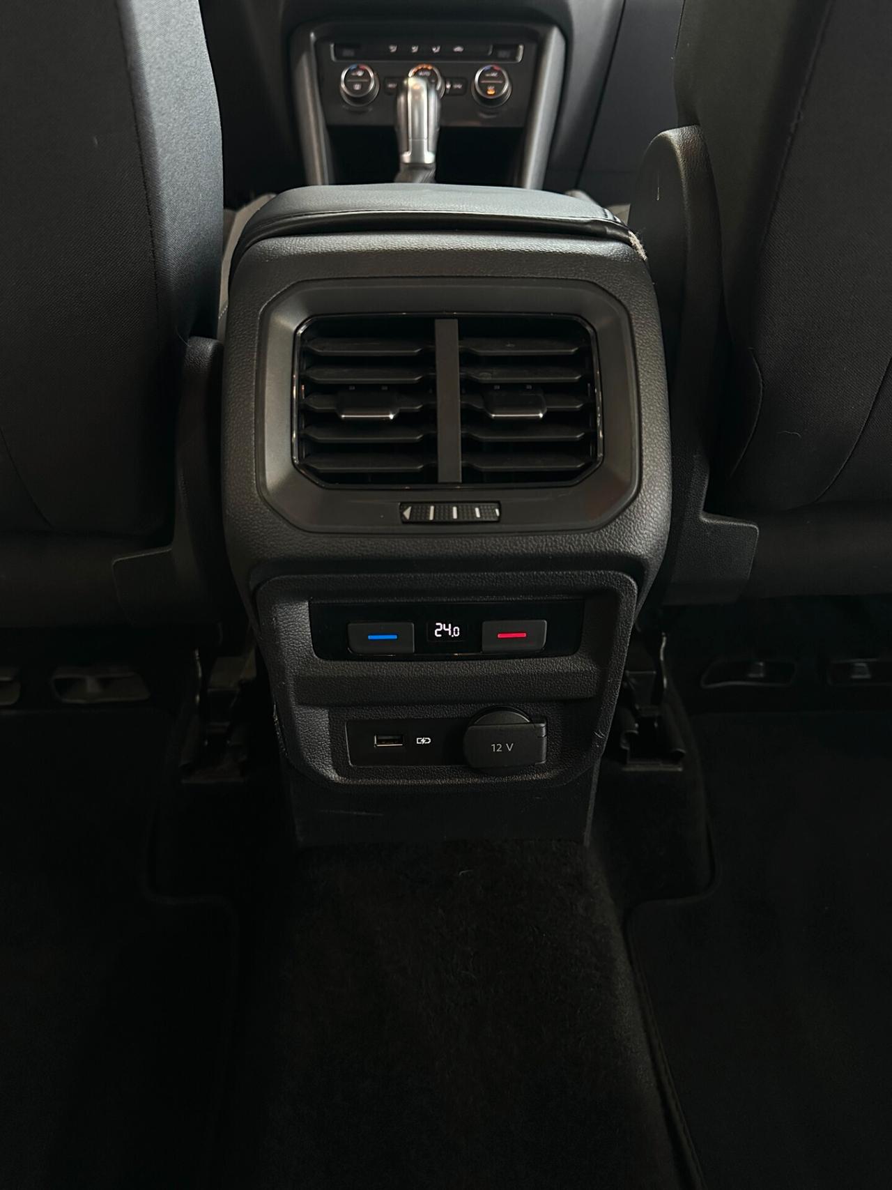 Volkswagen Tiguan 2.0 150cv 4Motion DSG CarPlay RADAR Finanziabile
