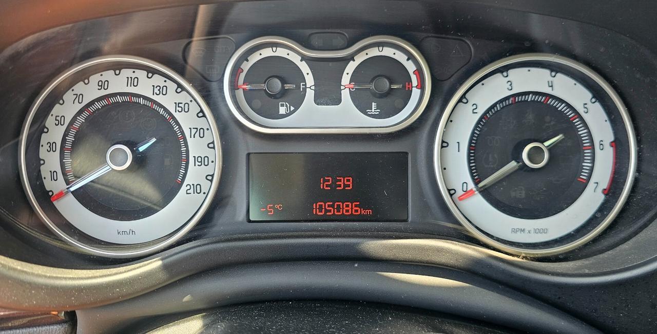 Fiat 500L 1.4 95 CV TETTO PANORAMICO GUIDABILE DA NEOPATENTATI