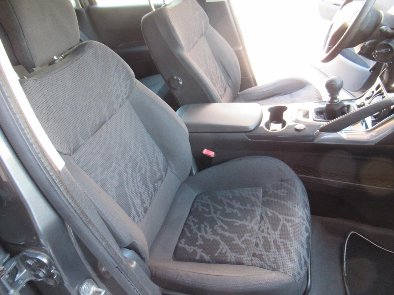 Peugeot 3008 1.6 HDi 112CV Allure