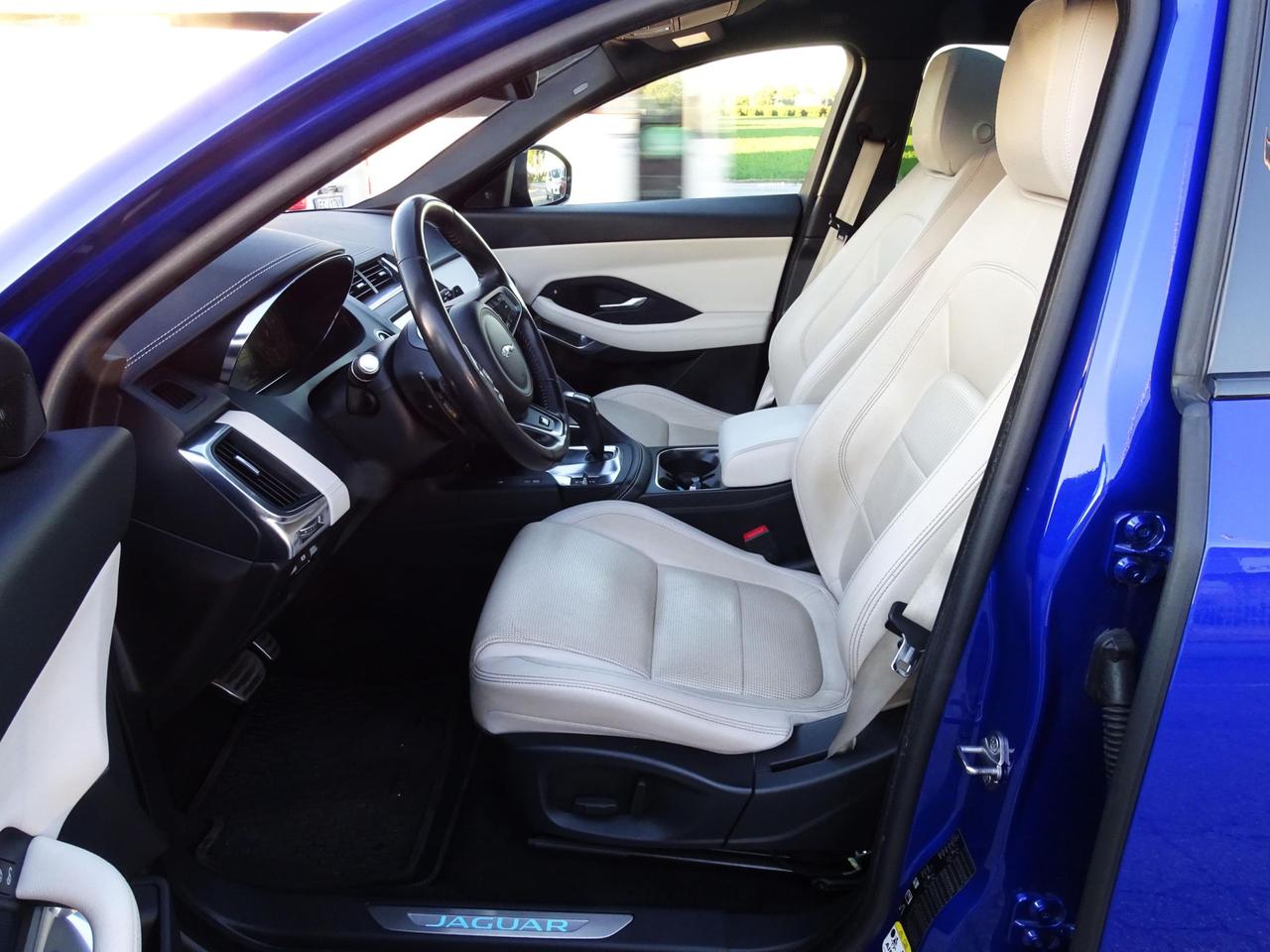 Jaguar E-Pace 2.0 AWD aut. R-Dynamic S