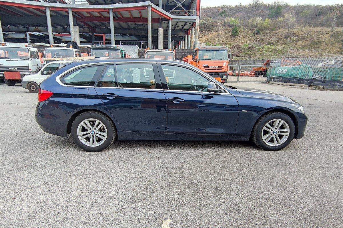 BMW 320d xDrive Touring Luxury