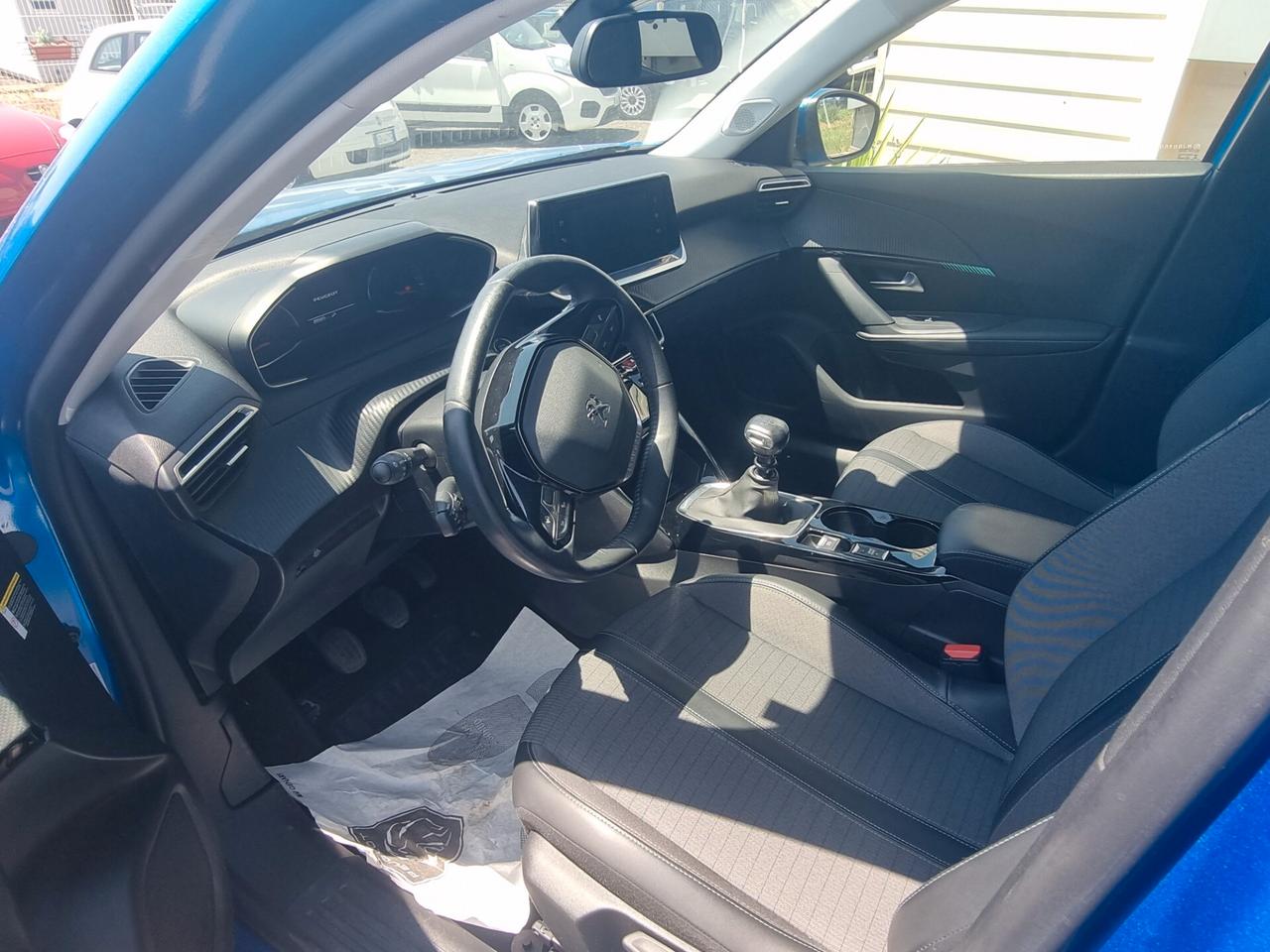 Peugeot 2008 PureTech 100 S&S Allure