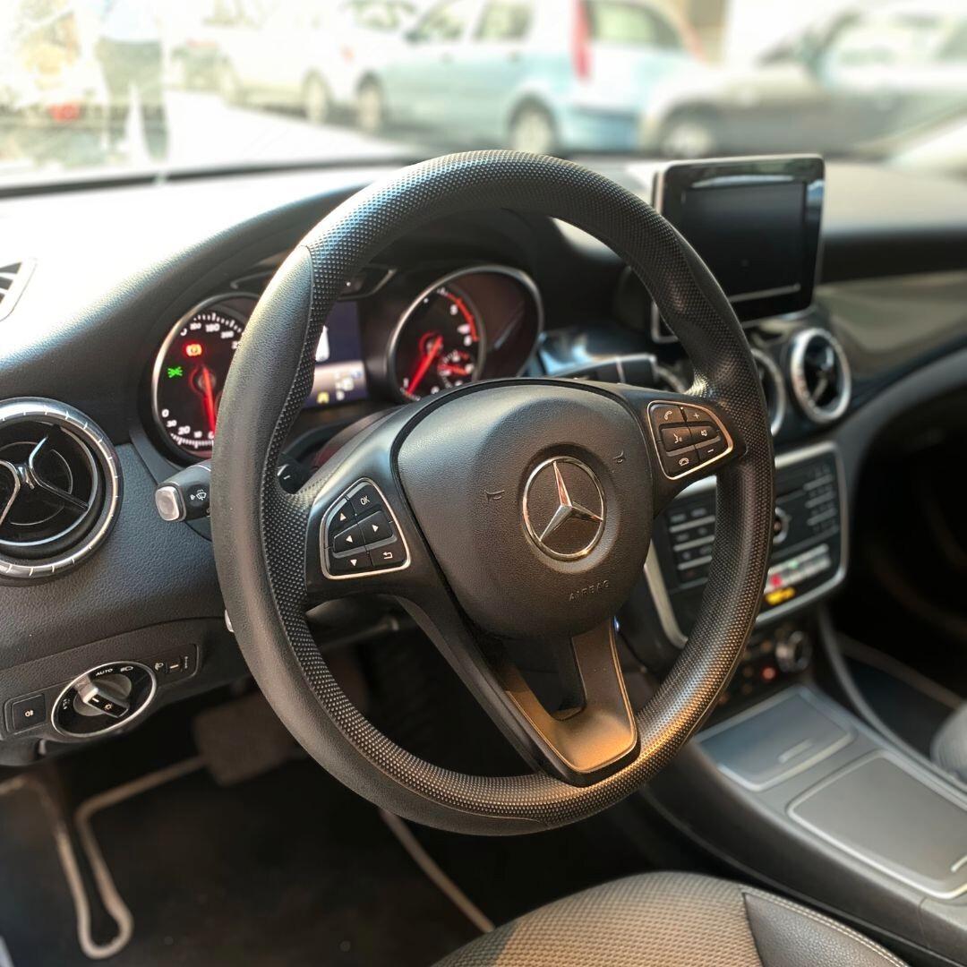 Mercedes-benz CLA 180 D