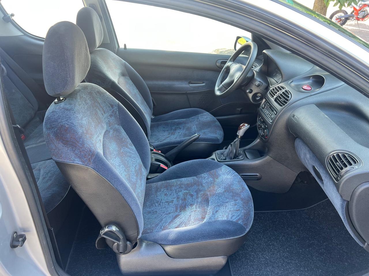 Peugeot 206 1.4 3p. XR