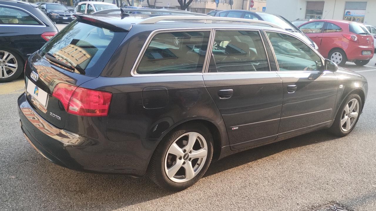 Audi A4 Avant 2.0 TDI 143CV S-Line