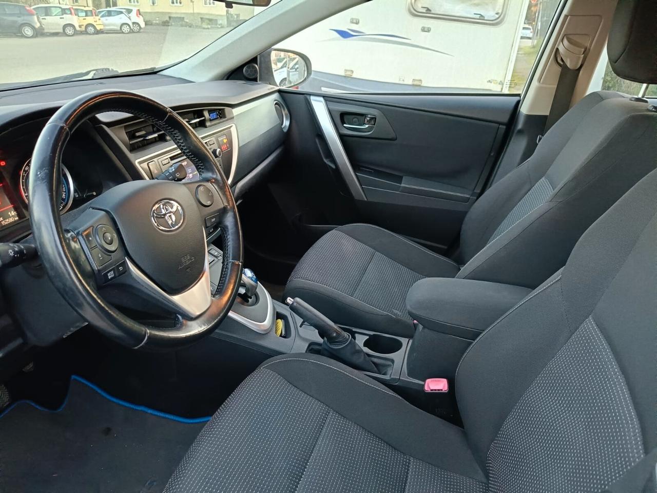 Toyota Auris 1.8 Hybrid