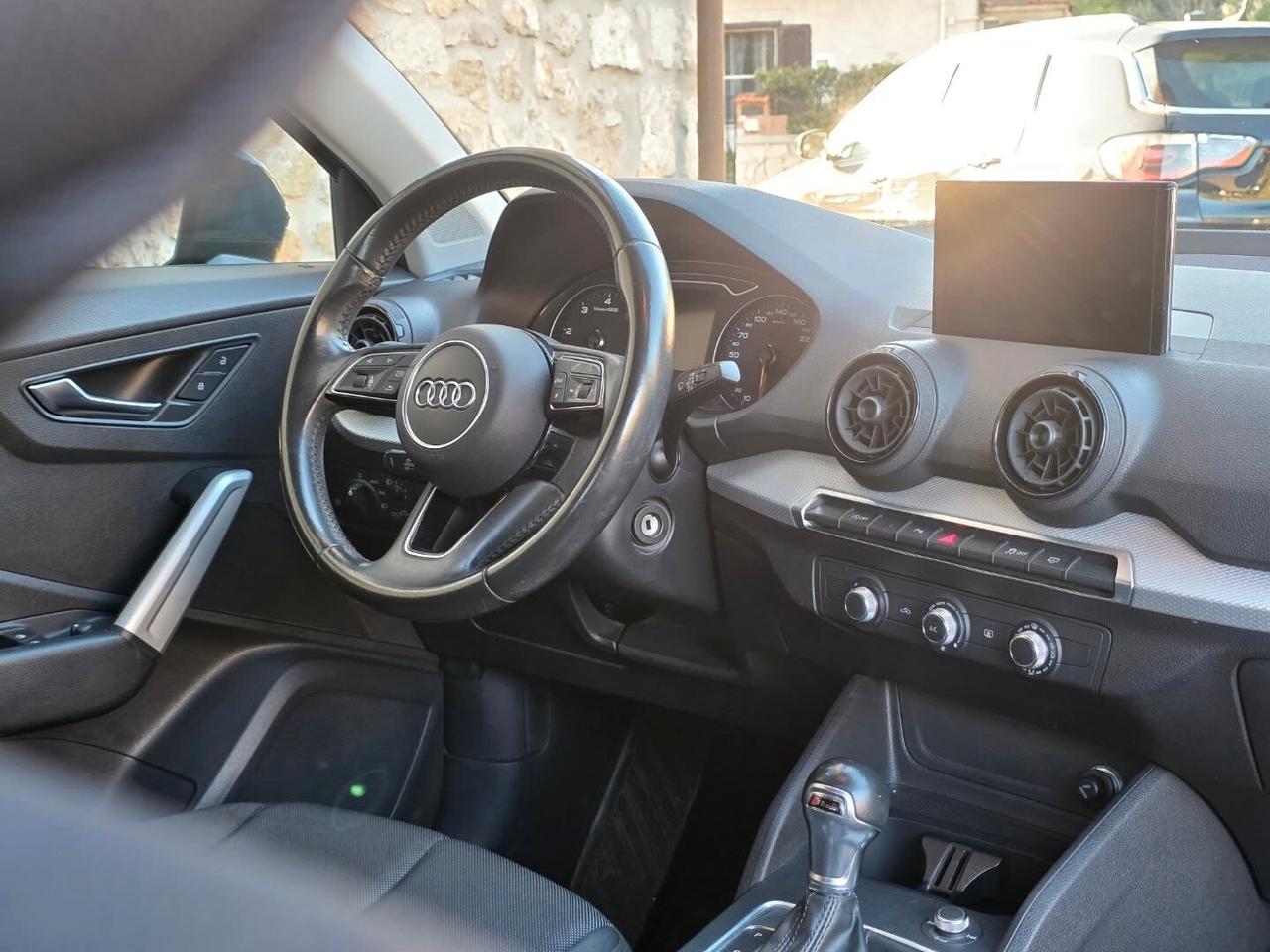 Audi Q2 1.6 TDI S tronic Business