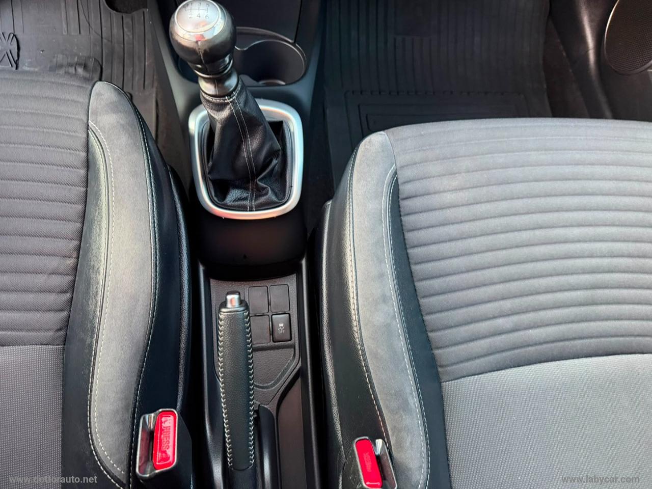 TOYOTA Yaris 1.4 D-4D 5p. Lounge