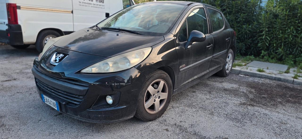 Mercedes Classe B(metano)/Peugoet(GPL.)...per Commercianti