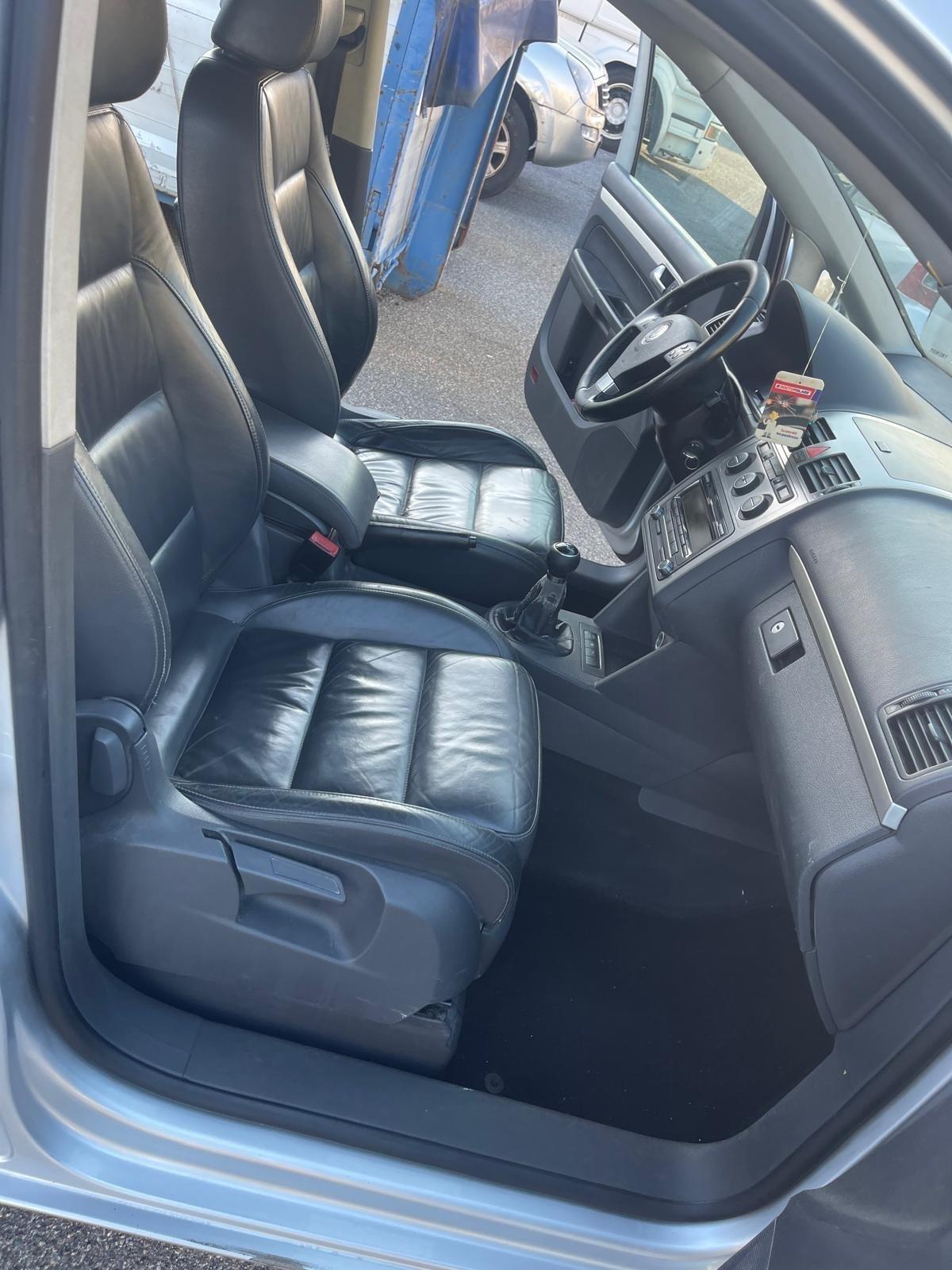 Volkswagen Touran 2.0 Highline Ecofuel