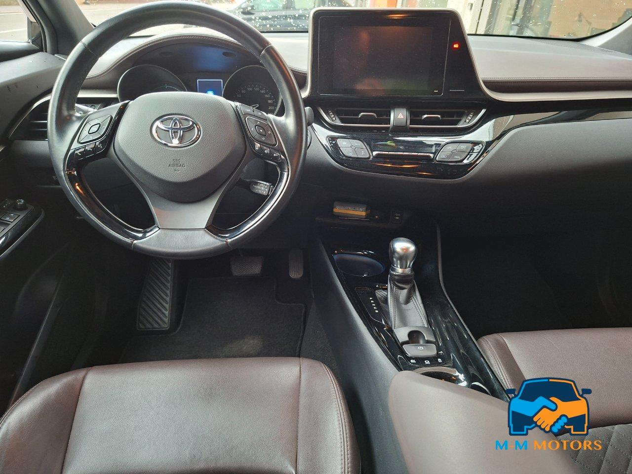 Toyota C-HR 5 Porte C-HR 1.8h Lounge 2wd e-cvt unico proprietario