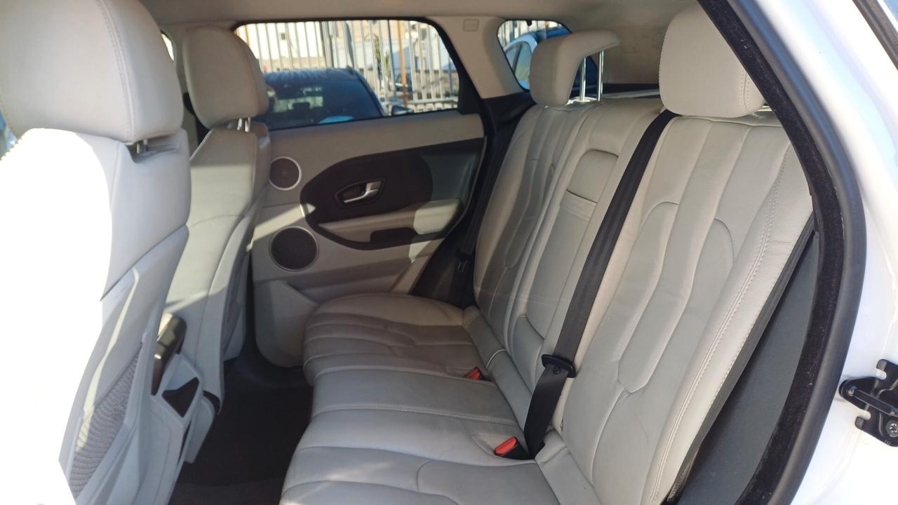 Land Rover Range Evoque 2.2 TD4 5p. Dynamic