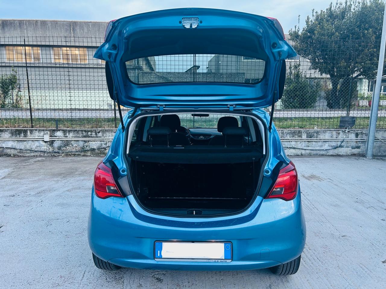 Opel Corsa 1.2 5 porte 120 Anniversary