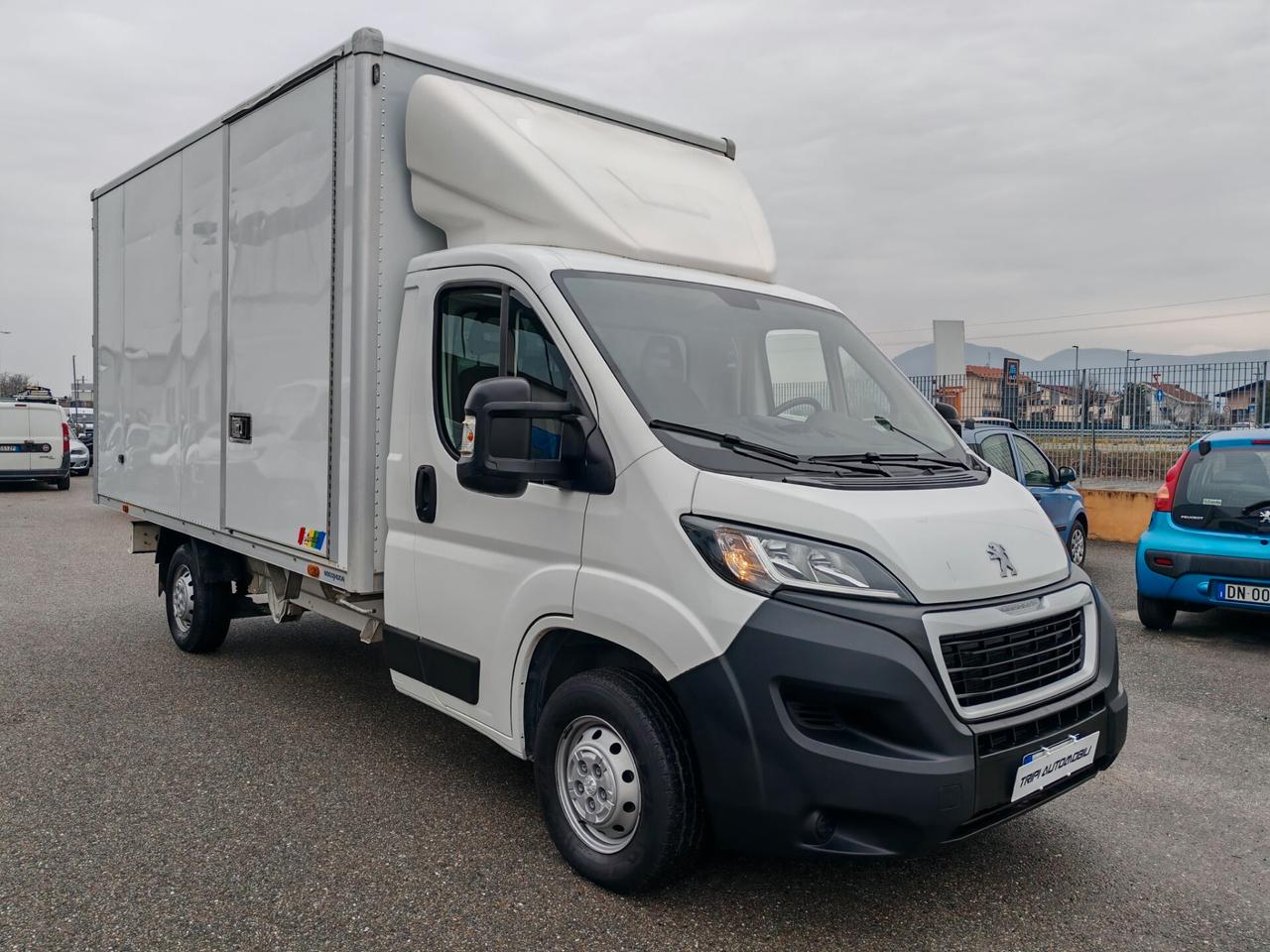 Peugeot Boxer 35 2.2 BlueHDi 140 S&S PLM-TA BOXATO