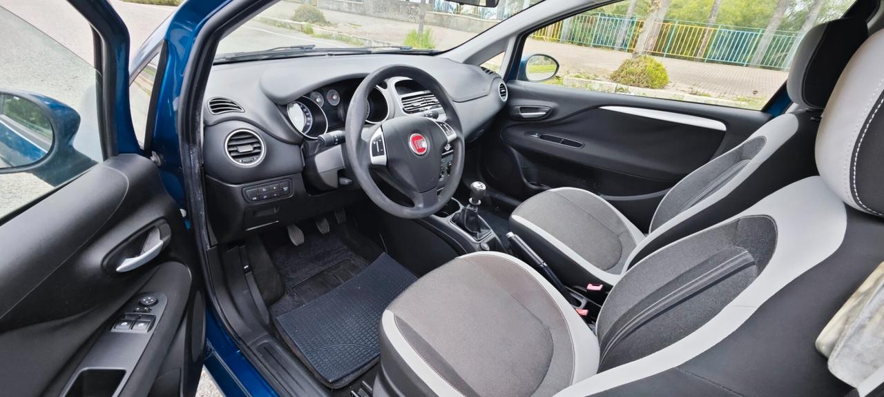 Fiat Punto 1.4 8V 3 porte Easypower Virgin Radio
