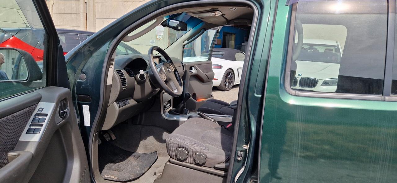 Nissan Navara 2.5 dCi 4 porte Double Cab XE