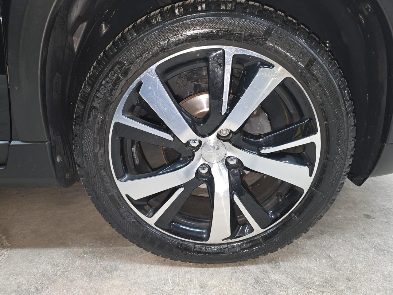 Peugeot 2008 1600hdi 102 cv allure