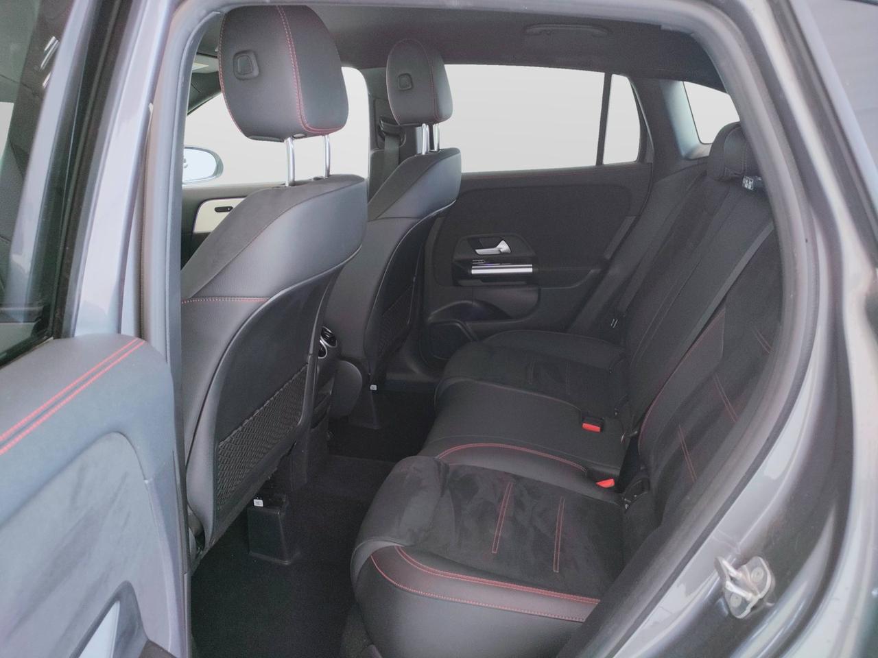 Mercedes-Benz GLA-H247 2023 - GLA 200 d AMG Line Advanced Plus 4matic auto