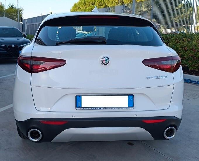 Alfa Romeo Stelvio 2.2 Turbodiesel 160 CV AT8 RWD Business